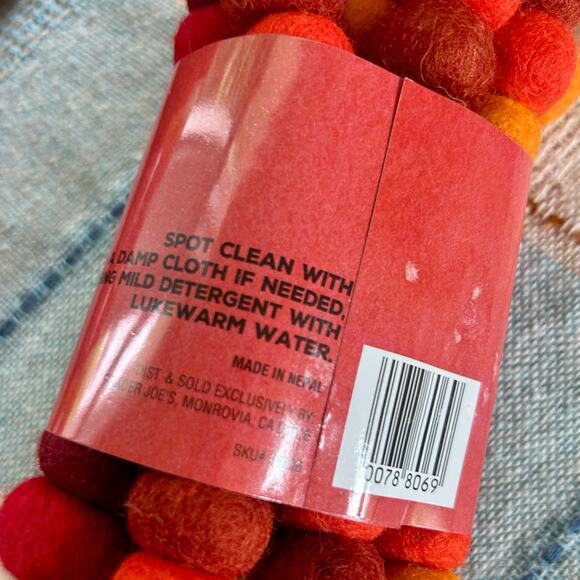 Trader Joe’s Felted Wool Garland Set of 2 Handcrafted 9ft Fall Seasonal Colors - Picture 10 of 10